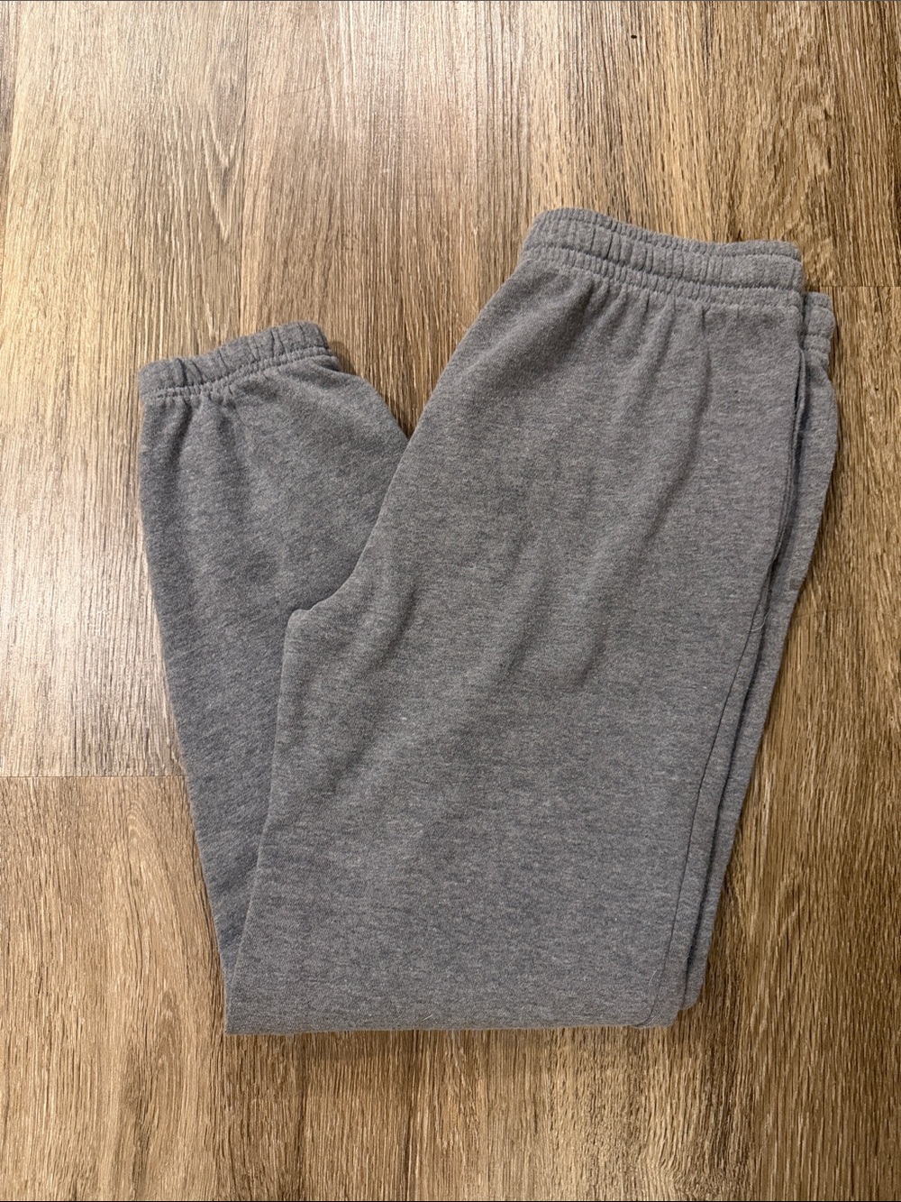 Athletic Classic Grey Fleece Sweatpants. Size XL(14-16)